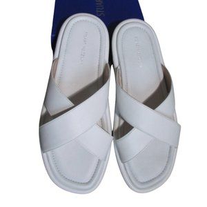NWT Stuart Weitzman Elodie Cross Lug Slide